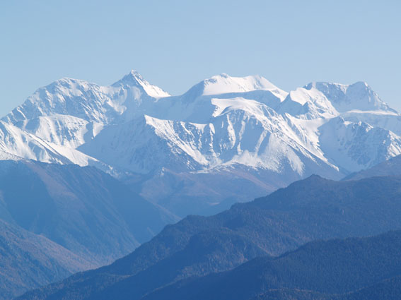гора Белуха,  фото с Теректинского хребта