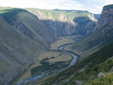 Долина реки Чулышман. Вид с перевала Кату-Ярык